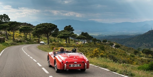 Pyrenäen-Roadtrip für ambitionierte Autofahrer: Vom Mittelmeer zum Atlantik